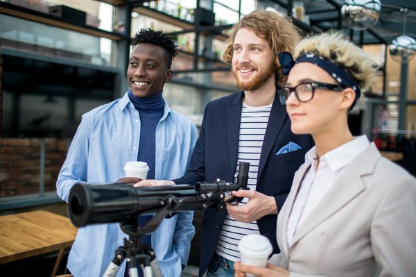 Quels sont les meilleurs spots pour observer les oiseaux exotiques dans les forêts de Bornéo ?